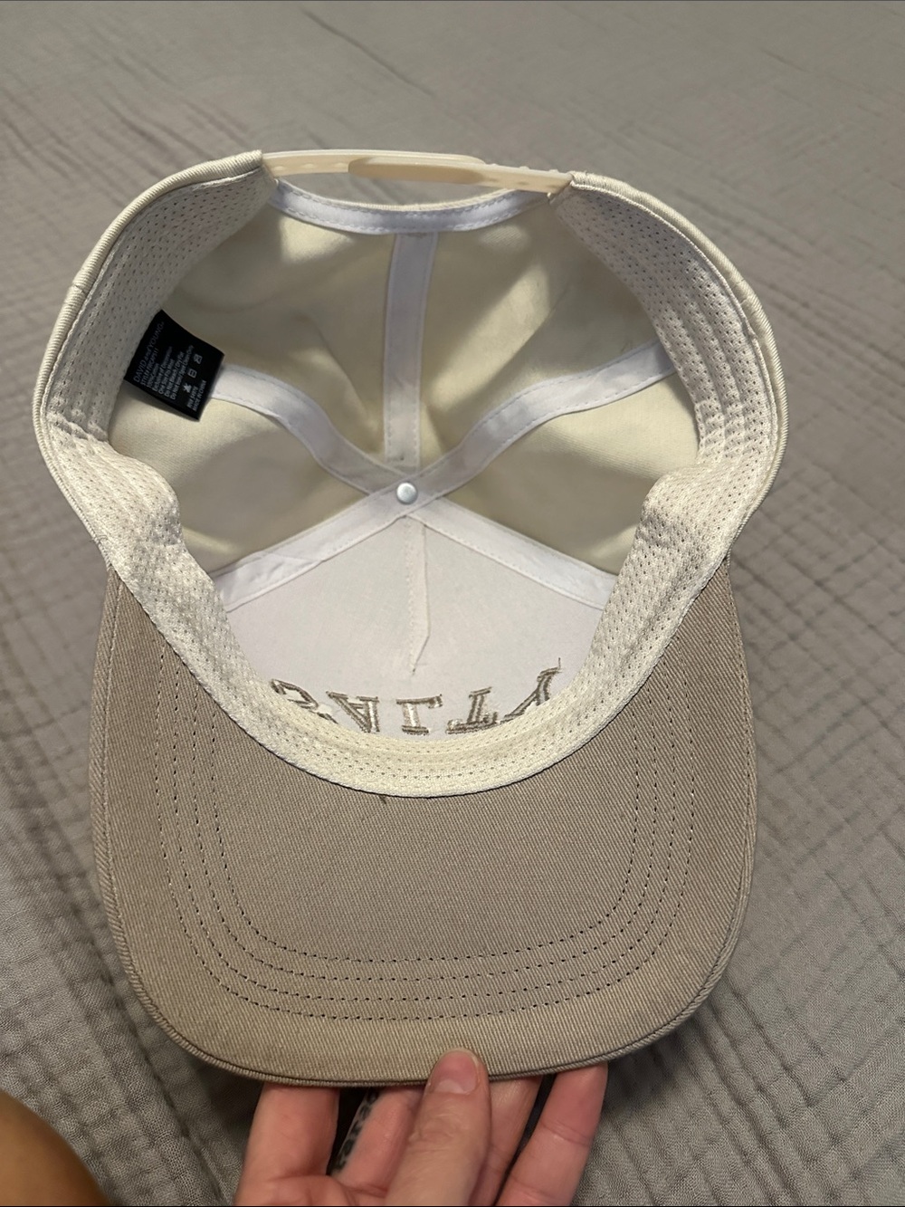'SALTY' hat - Picture 2 of 2